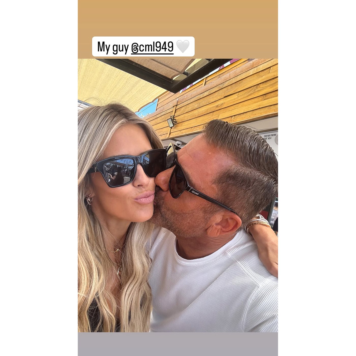 Christina Haack luce su tonificado abdomen con su novio Christopher ...