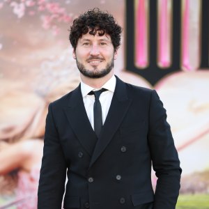 DWTS Val Reveals He Had to Pass a Kidney Stone While on a Flight