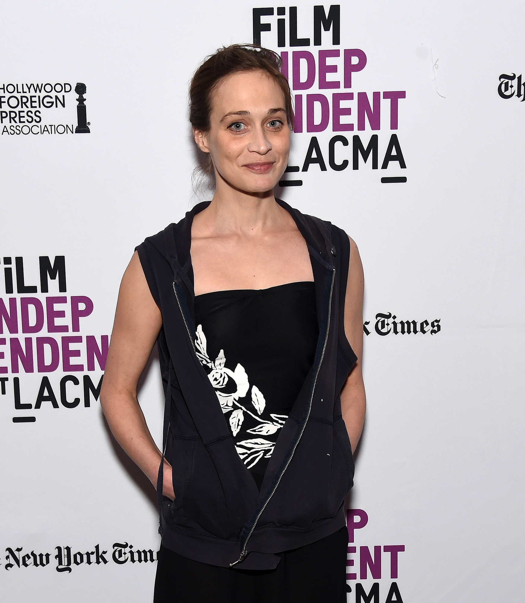 Fiona Apple Bio Page