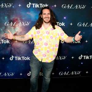 Influencer Sidney Raz