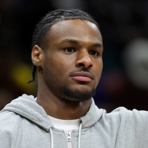 Bronny James Makes 1st Career Start