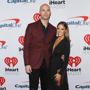 Jana Kramer Recalls Meeting Ex Mike Caussins New Girlfriend