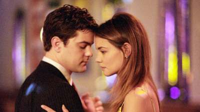 Joshua Jackson Where He Stands With Katie Holmes Years After Dawsons Creek