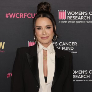 BEVERLY HILLS, CALIFORNIA - APRIL 10: Kyle Richards arrives at "An Unforgettable Evening" Benefiting The Woman's Cancer Research Fund at Beverly Wilshire, A Four Seasons Hotel on April 10, 2024 in Beverly Hills, California. (Photo by Kevin Winter/FilmMagic)