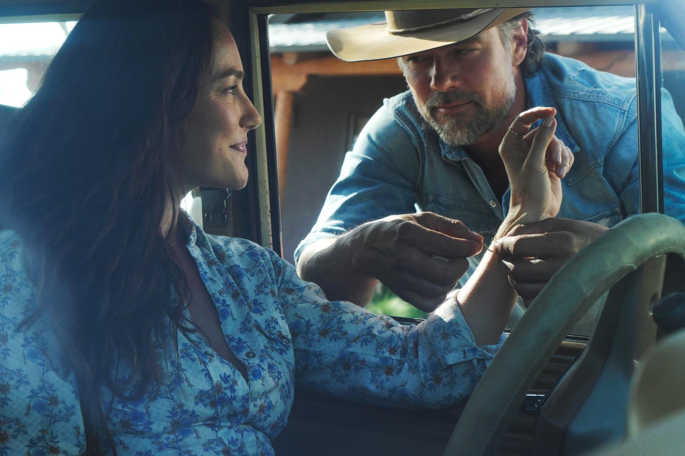 James Randsom Ransom Canyon's Josh Duhamel Talks Minka Kelly Fighting for Equal Pay - Us
