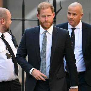 'Papa' Prince Harry Brings Kids Archie and Lilibet Cake From Ukraine Trip: ‘A Special Gift’