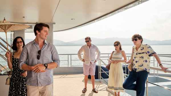 Parker Posey, Patrick Schwarzenegger, Jason Isaacs, Sarah Catherine Hook, Sam Nivola The White Lotus