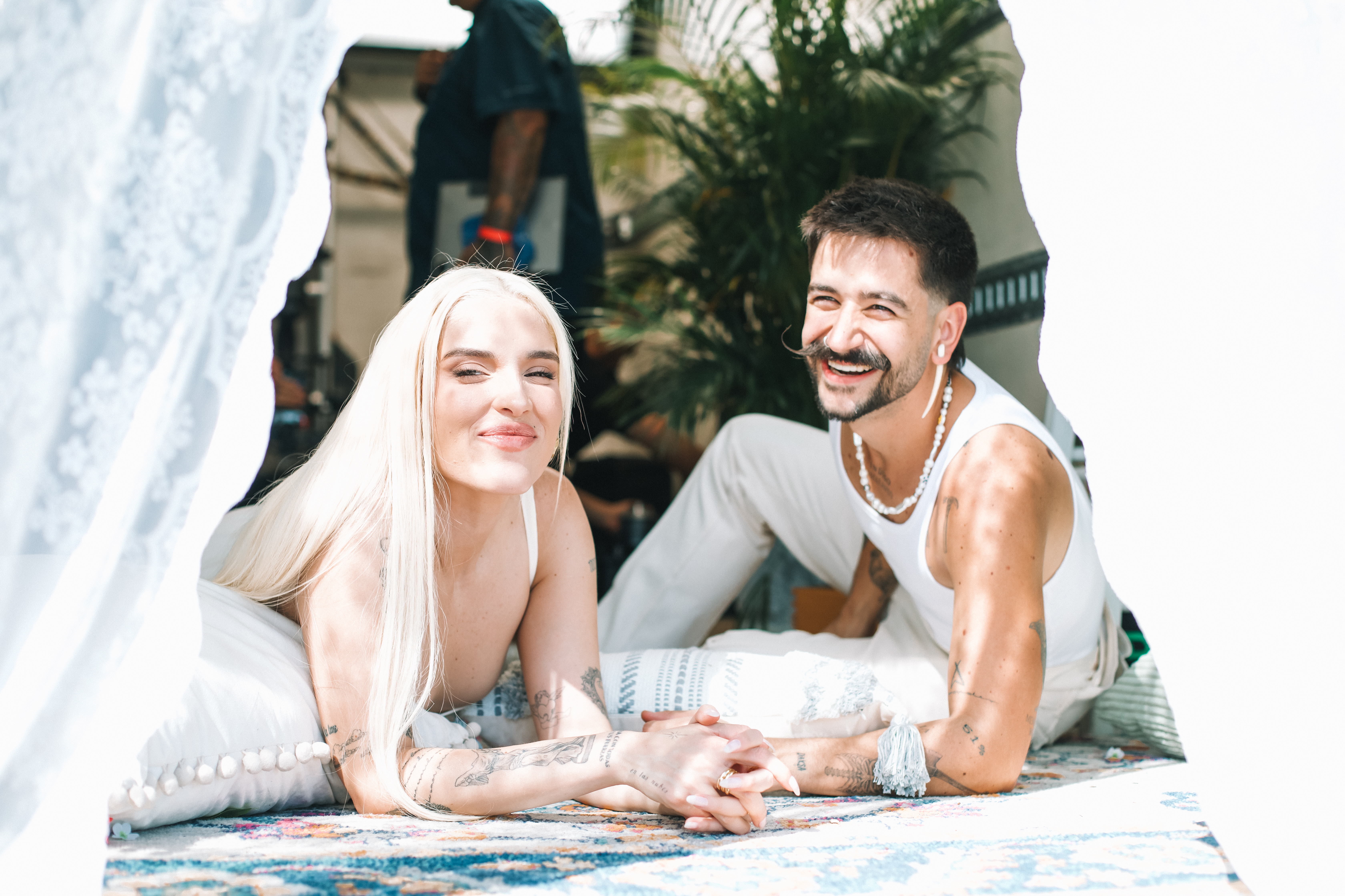 Elena Rose y Camilo