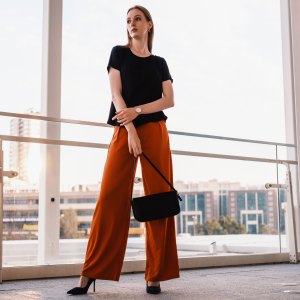 Tummy-Hiding-Trousers-Feature-Image