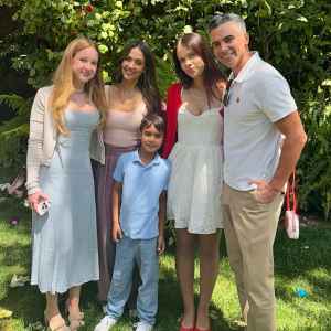 Jessica Alba Reunites With Ex Cash Warren to Celebrate Easter as a Family After Their Split