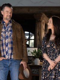 Josh Duhamel Wife Audra Mari Didnt Know Her Ransom Canyon Cameo Was Cut Until She Saw the Show