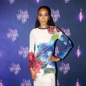 Singer Michelle Williams Calls Out Barefoot Man on Her 1st Class Flight