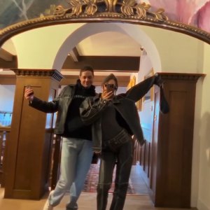 Pete Davidson Brings Elsie Hewitt to Scotland for Dave Navarro's Wedding