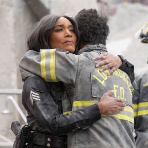 177166_0502-Fans-Have-Mixed-Reactions-About-9-1-1s-Season-8-Finale-After-Bobbys-Death.jpg