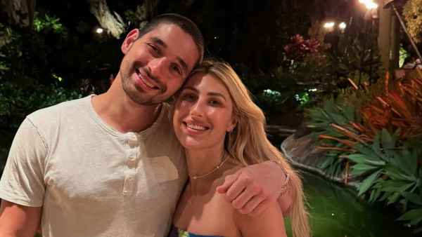 Alan Bersten and Emma Slater Enjoy Hawaii Vacation