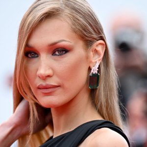 Bella Hadid Swears This Drugstore Bronzer Gives Her a Just-Got-Back-From-The-Beach Glow