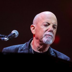 Billy Joel Cancels Tour Dates Amid Health Issues Feature