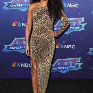 Feature Mel B Farm 2521 Us Weekly