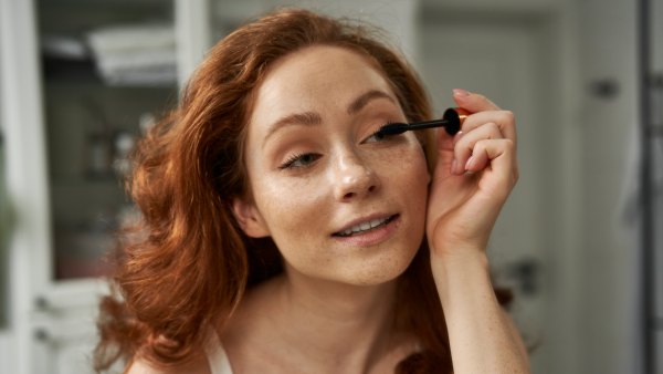 mascara