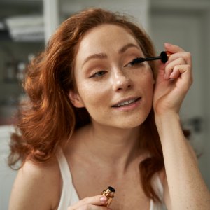 mascara