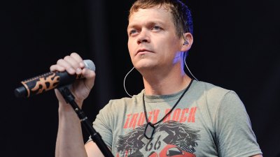 3 Doors Down Singer Brad Arnold Diagnosed With Stage 4 Kidney Cancer