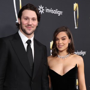 GettyImages-2198081950 Josh Allen Hailee Steinfeld NFL Honors