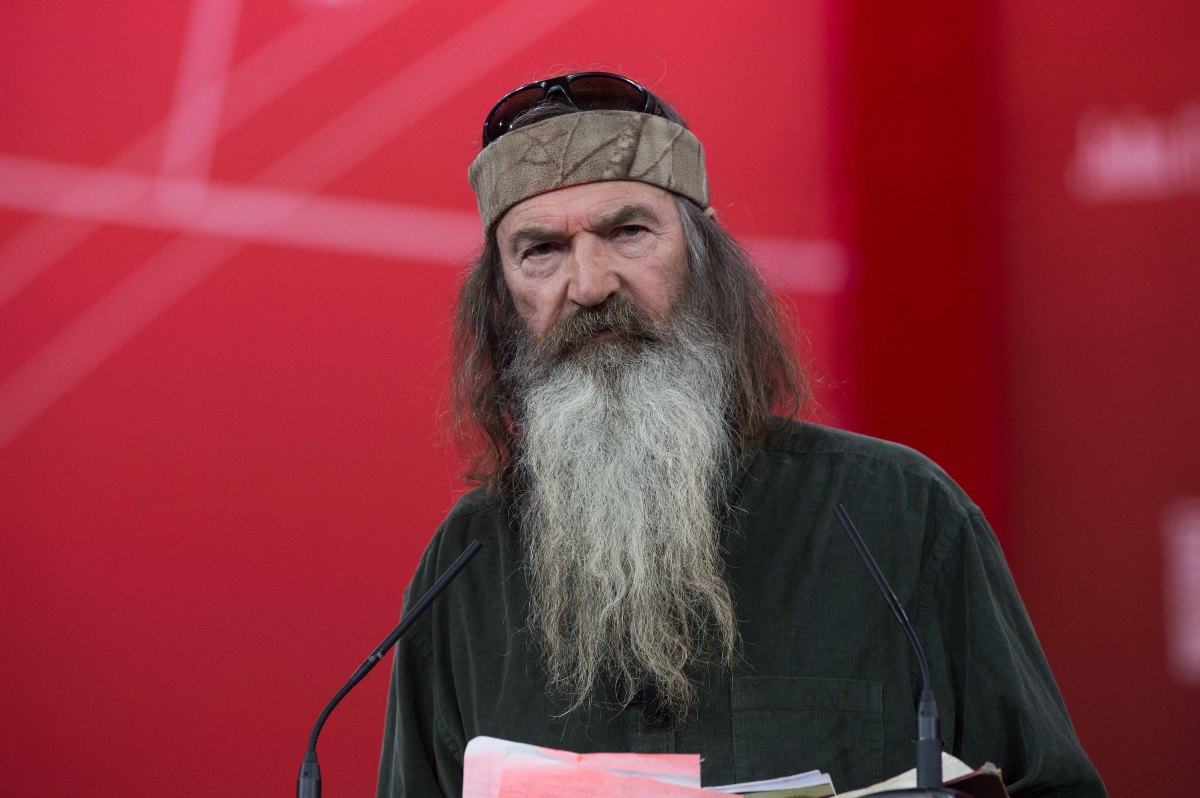 GettyImages-464660042-Phil-Robertson.jpg