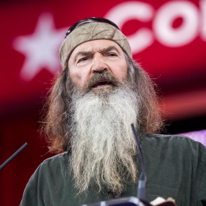 Robertson Family Tributes to Phil Robertson