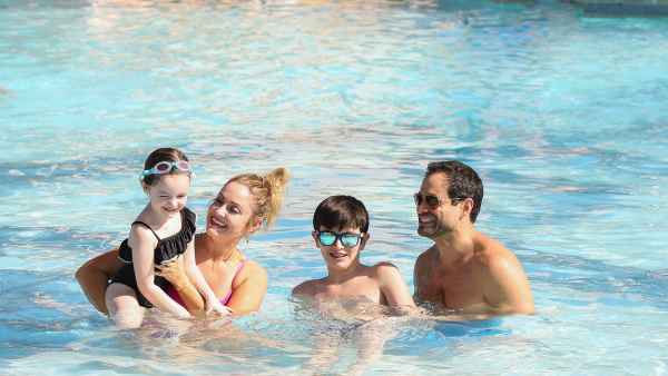 The Bachelors Jason Mesnick and Molly Mesnicks Family Album