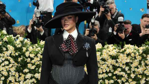 GettyImages-RihannaMetGala.jpg