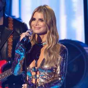 Jessica-Simpson-Felt-Like-She-Was-Dying-During-American-Idol-Performance-Do-Not-Cry-1.jpg