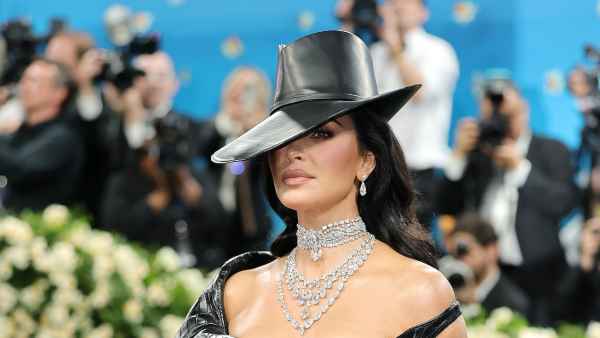 Kim Kardashian Seemingly Confronts Security Guard Who Stepped on Her Dress Ahead of Met Gala