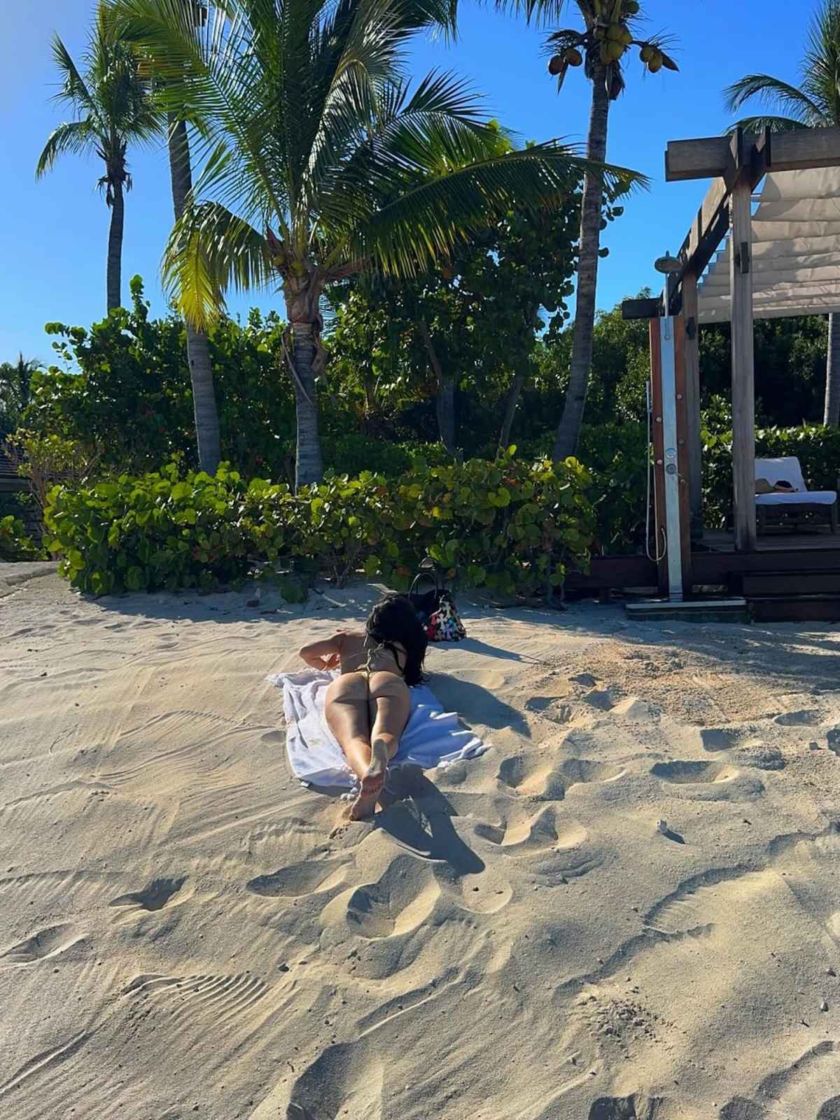 Kylie Jenner Stuns in Golden Bikini During Turks and Caicos Vacation ...