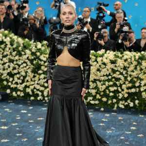 Miley-GettyImages-2213740139
