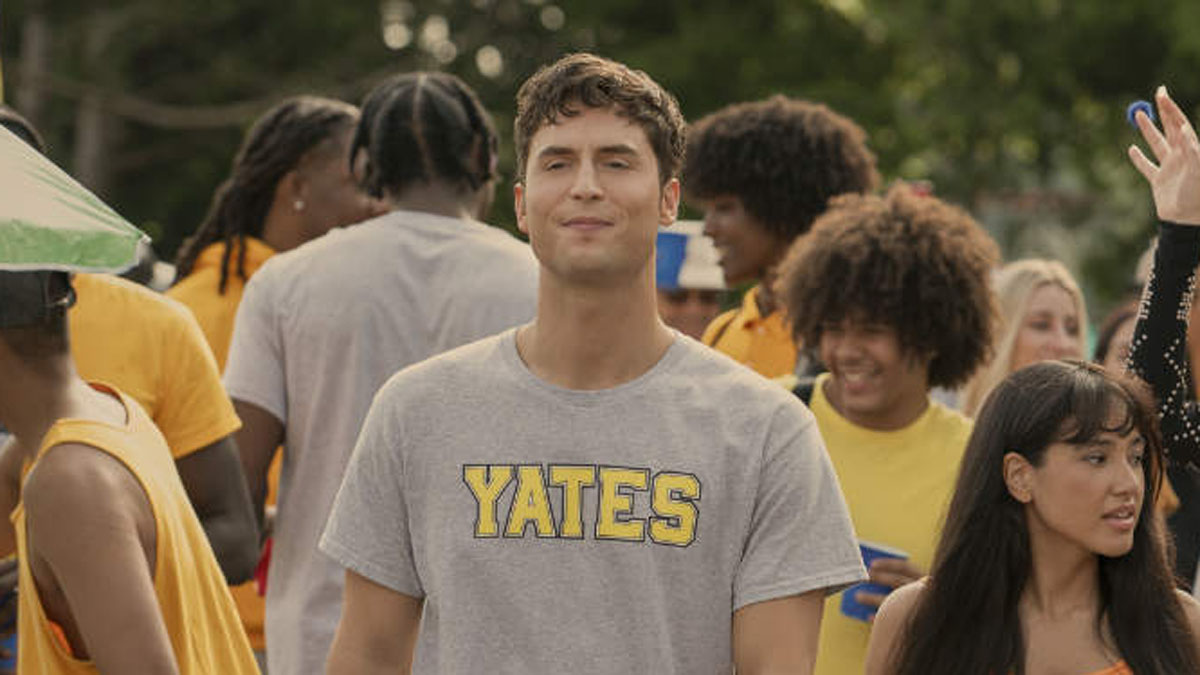 Benito Skinner in 'Overcompensating.'