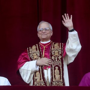 Pope Leo GettyImages-2214169466.jpg