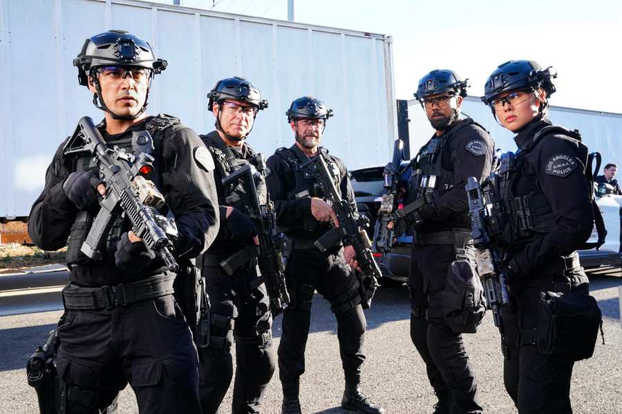 S.W.A.T. Alum Likes Comments About How Spinoff Can't Replace OG Show ...