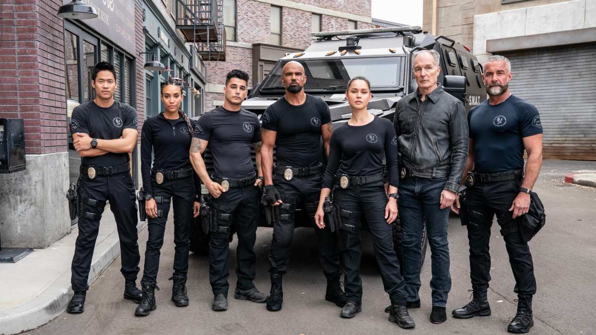 S.W.A.T. Spinoff Burning Questions Answered After Cast Exclusion Drama | Us Weekly