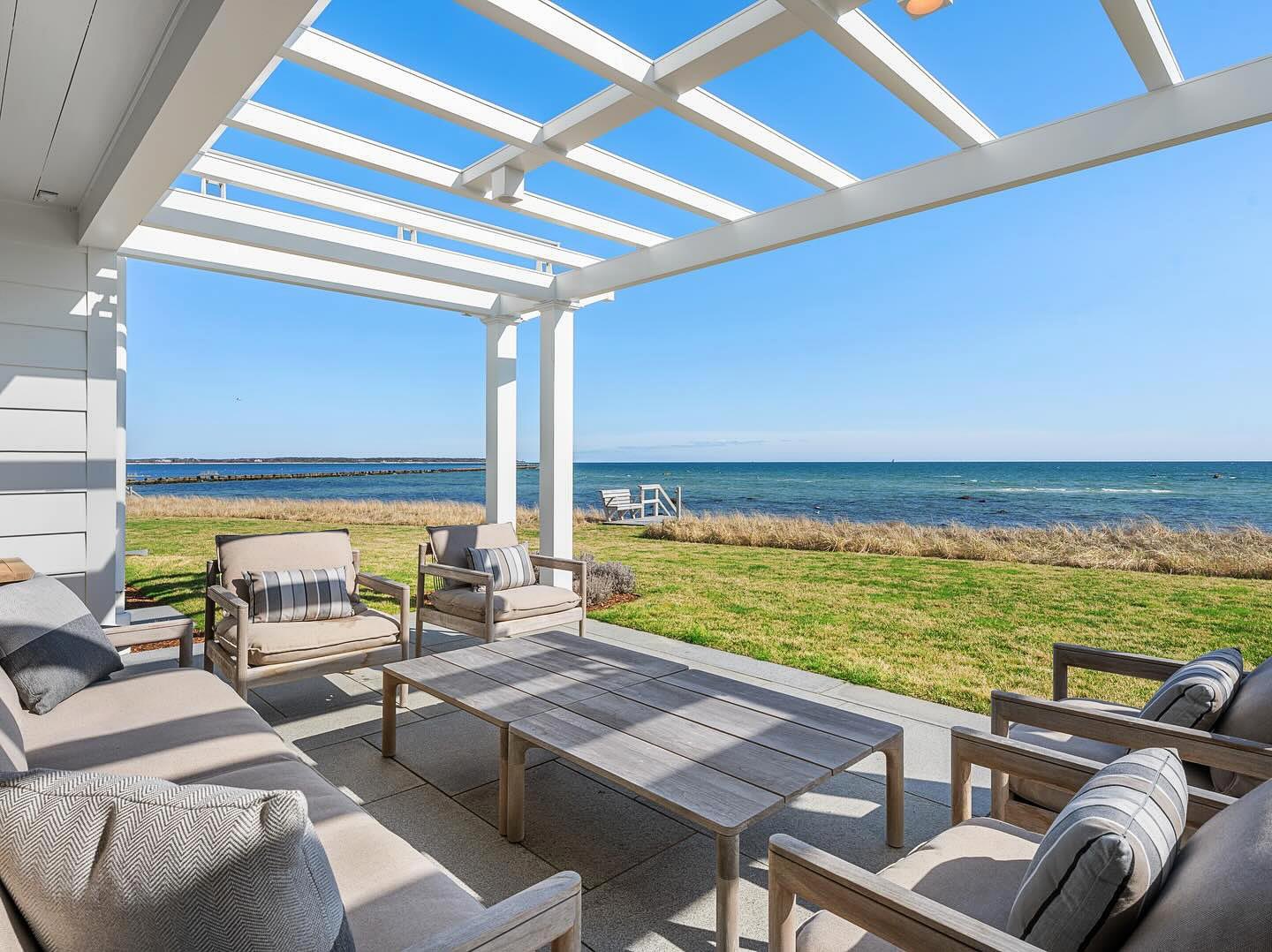 Taylor Swift Cape Cod Home on Market for $15 Million - Us