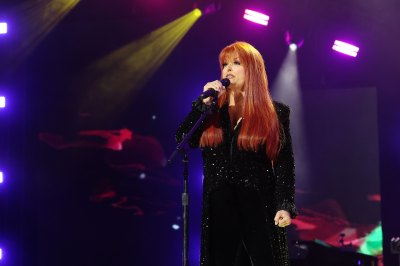 Wynonna Judd Learned Truth About Biological Father at Age 30 Us Weekly