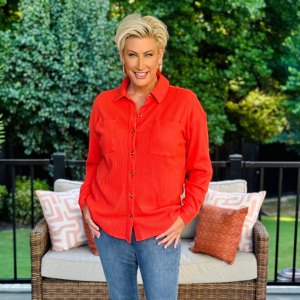 QVCs Kim Gravel Talks 1 Billion Empire, Viral Caller Thanking Her for Making His Wife Look Hot
