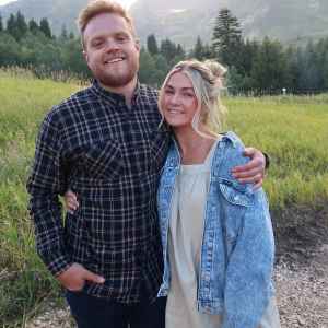 Lindsay Arnold Replies to Follower Telling Her Husband to Divorce Her
