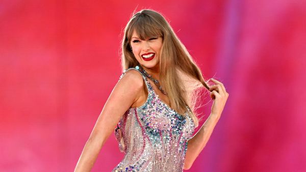 Feature Taylor Swift Streams Spike After Buying Masters Back