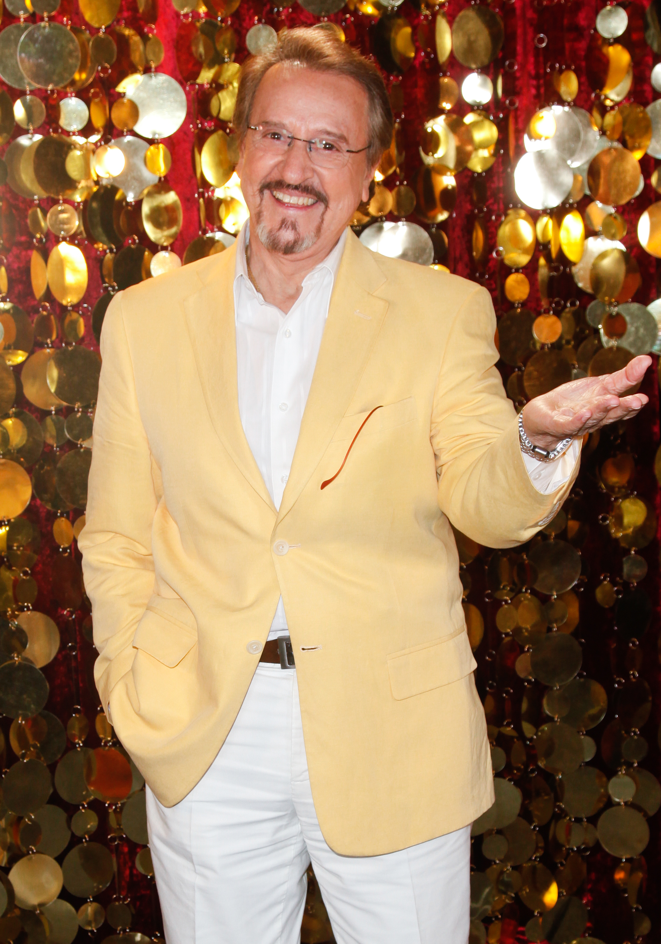 Carlos Villagrán.