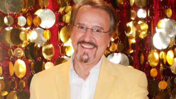 Carlos Villagrán.