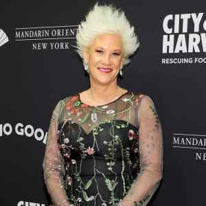 GettyImages 1485236321 Anne Burrell Wake