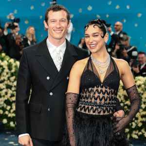 GettyImages-2213608038-Dua-Lipa-Would-Love-To-Have-Kids-With-Callum-Turner-After-Engagement
