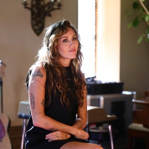 GettyImages-2217427852-Miley-Cyrus-Shares-True-Thoughts-on-Becoming-a-Mother