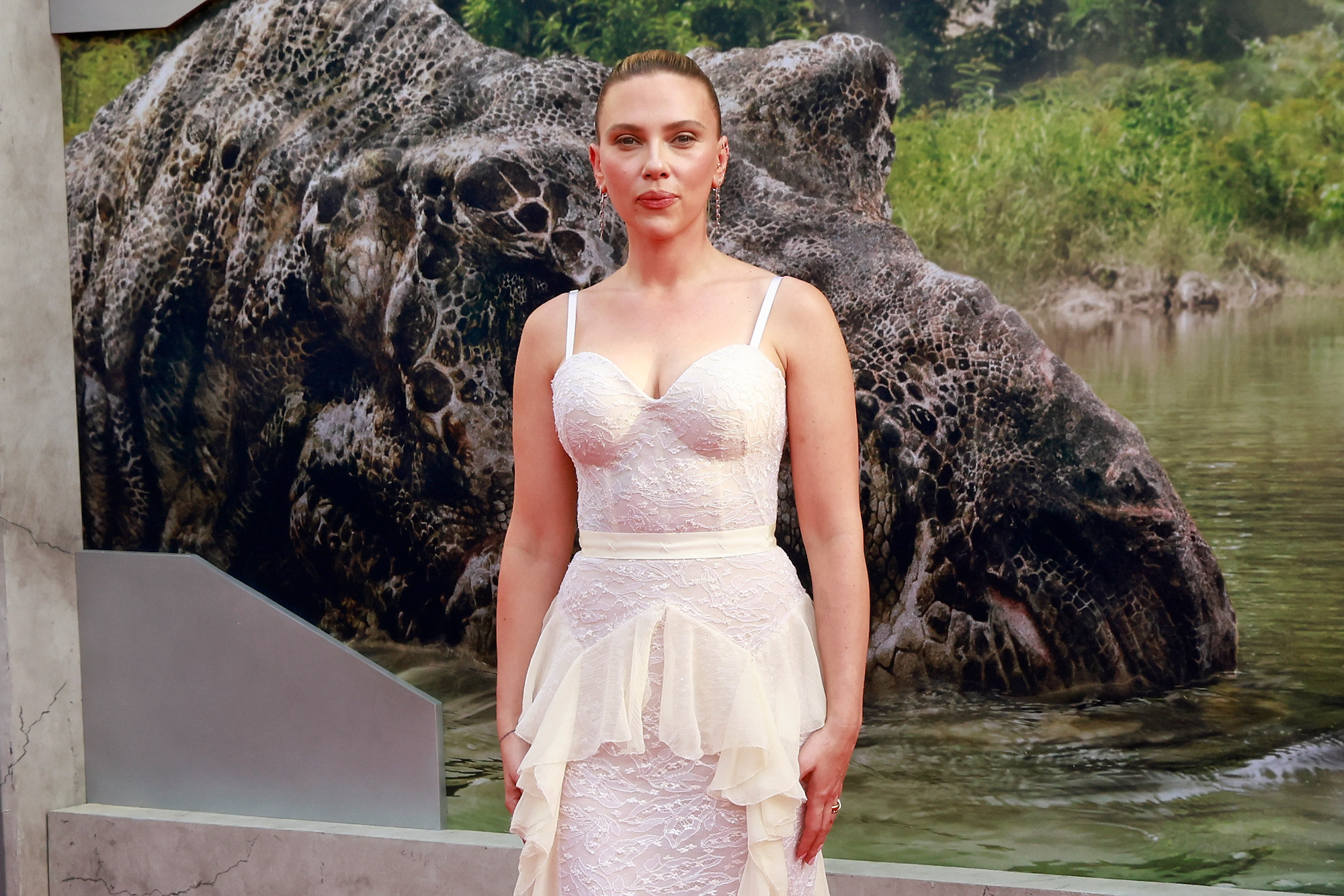 Scarlett Johansson Sounds the Alarm on the Ongoing Threat of AI | Us Weekly