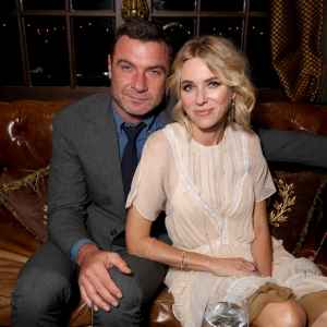 GettyImages-602273914 Liev Schreiber and Naomi Watts' Quotes About Coparenting Their 2 Kids